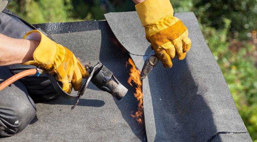 Professional gutter cleaning in Willsboro, NY